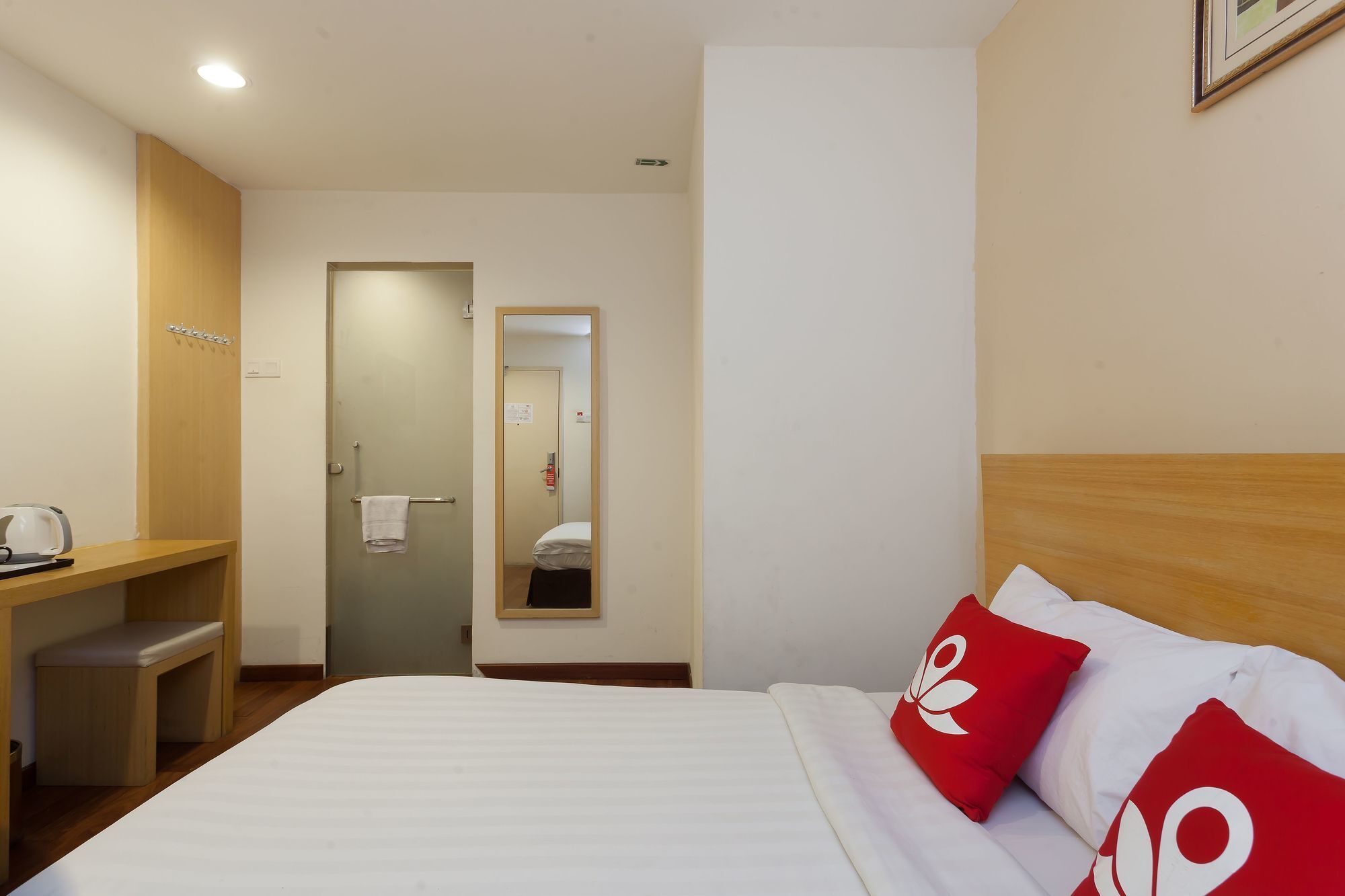 Zen Rooms Opposite Ymca Kuala Lumpur Exterior photo
