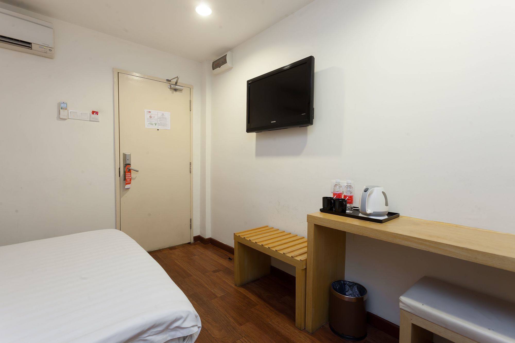Zen Rooms Opposite Ymca Kuala Lumpur Exterior photo