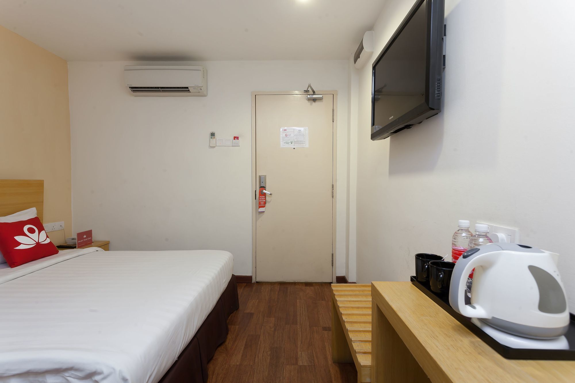 Zen Rooms Opposite Ymca Kuala Lumpur Exterior photo